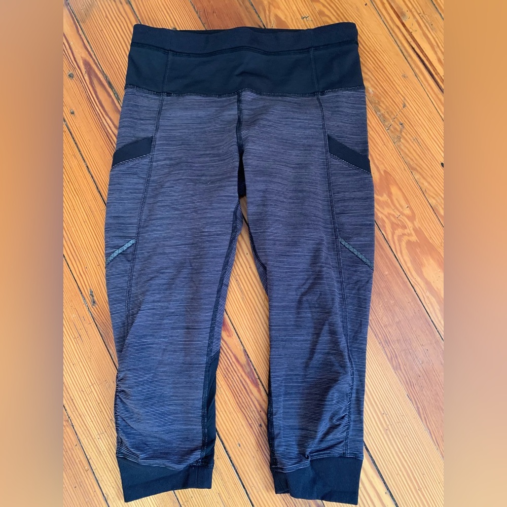 lululemon athletica Black & Heather Gray Cropped Leggings